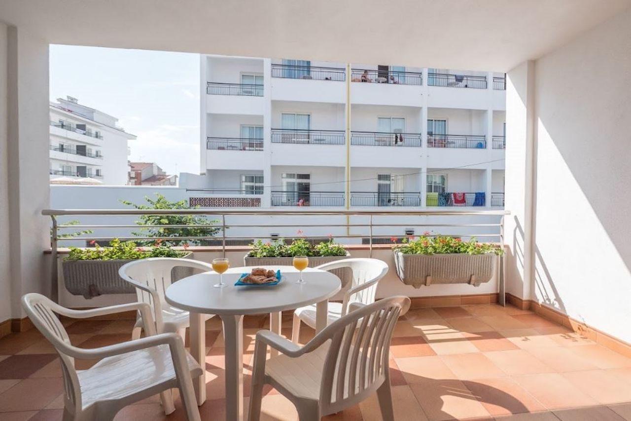 Beatrix 2000 Apartment Pineda de Mar Exterior photo