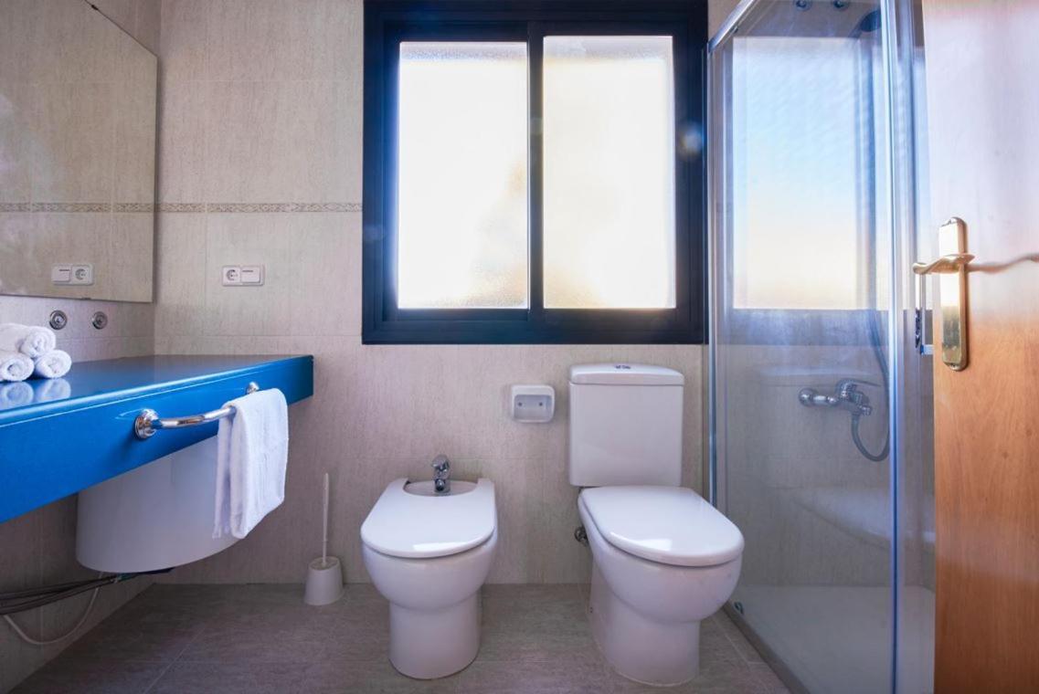 Beatrix 2000 Apartment Pineda de Mar Exterior photo
