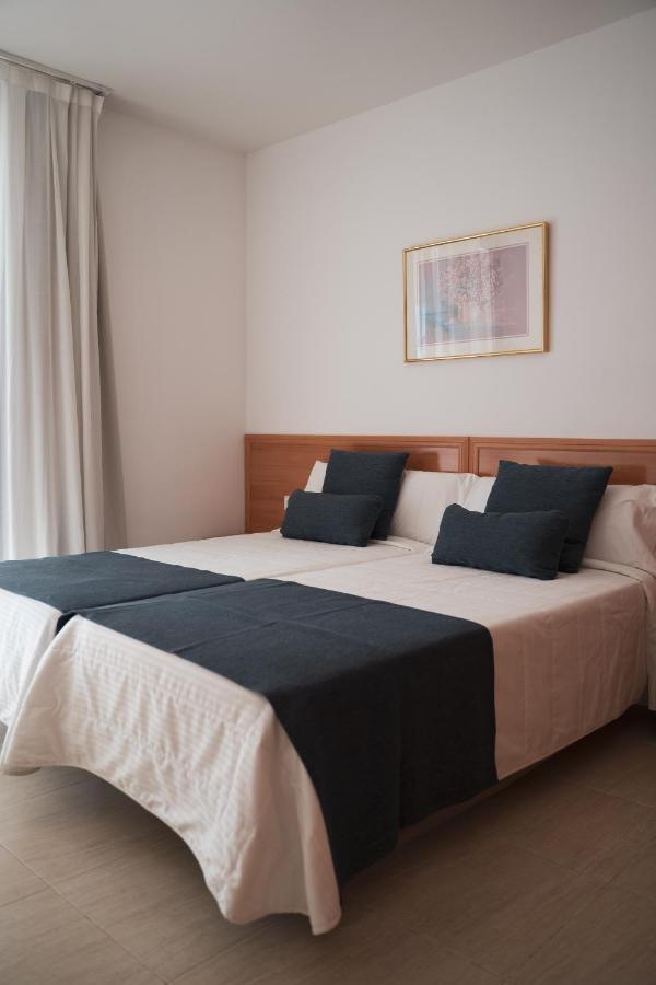 Beatrix 2000 Apartment Pineda de Mar Exterior photo