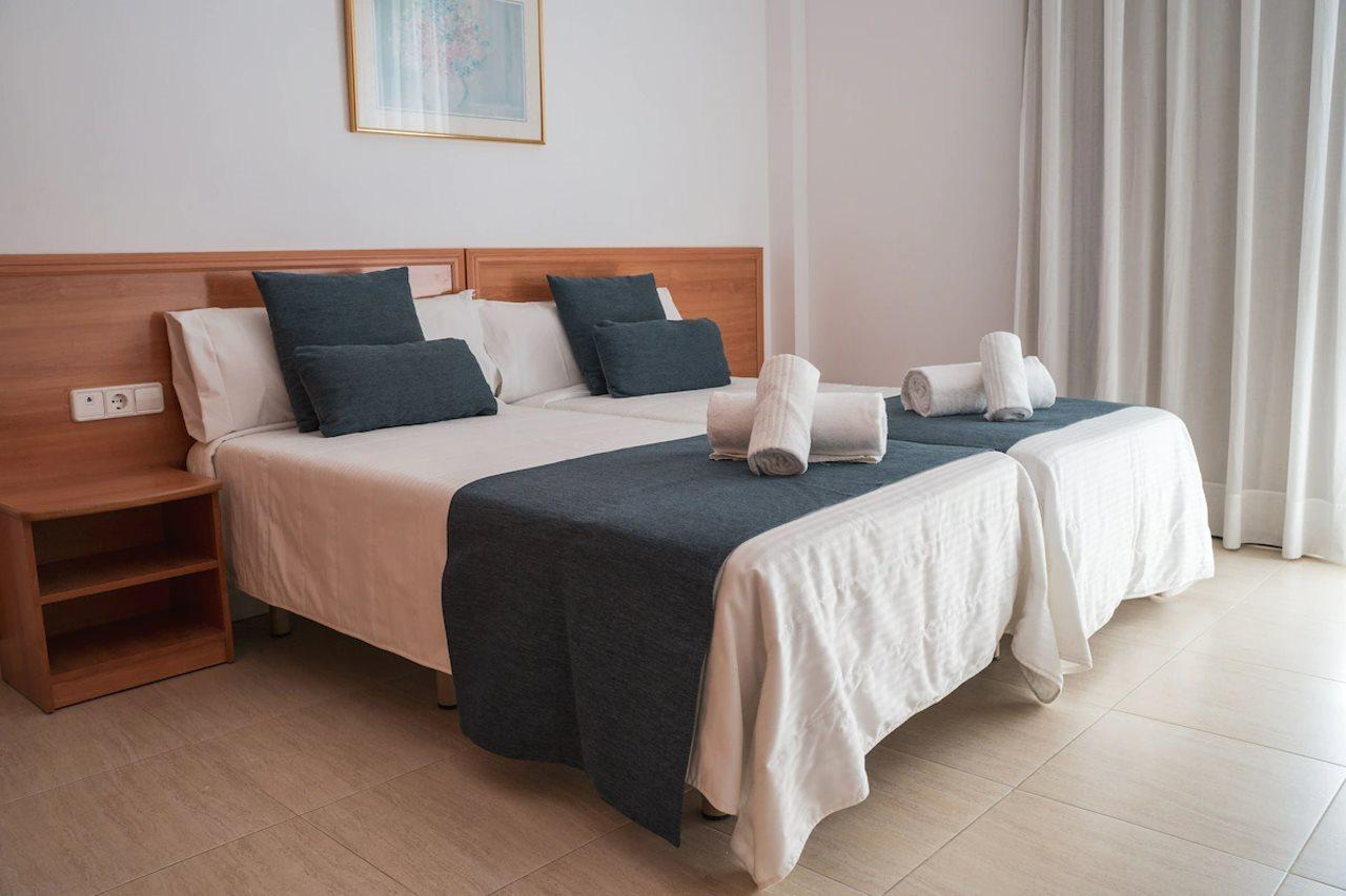 Beatrix 2000 Apartment Pineda de Mar Exterior photo